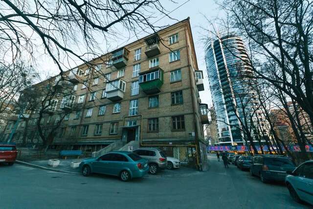 Апартаменты Квартира в тихом месте шумного мегаполиса Киев-4